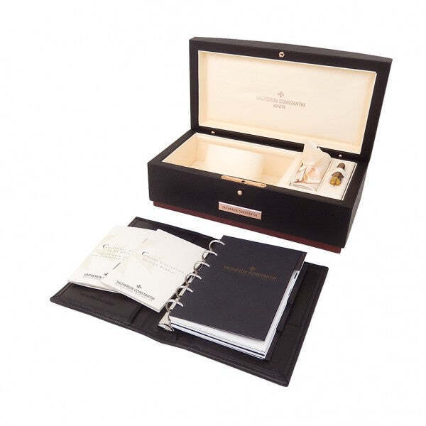 Vacheron Constantin Royal Eagle 42008/000J-9061 Yellow Gold Silver Dial - Clasp / Buckle View by Vacheron Constantin