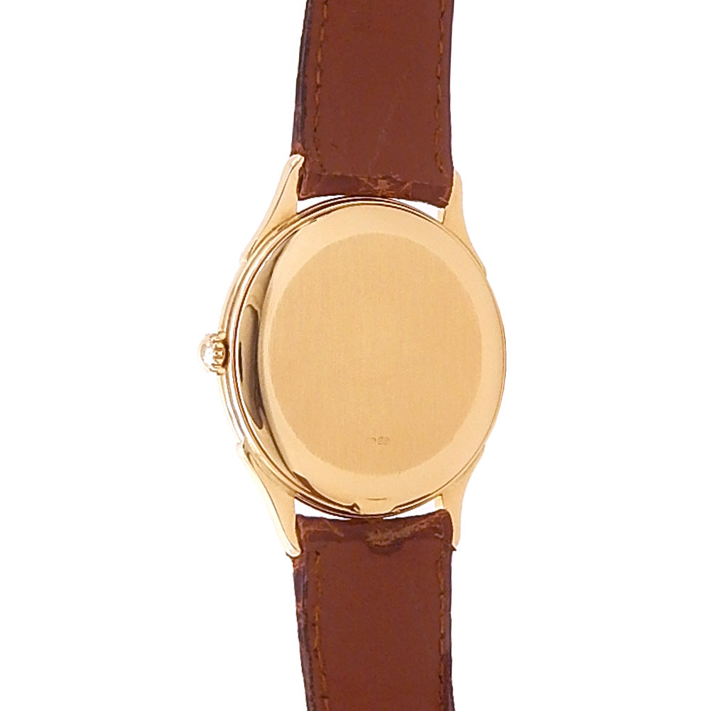Vacheron Constantin Vintage 92239 18k Yellow Gold Silver Dial - Wrist / Lifestyle View by Vacheron Constantin